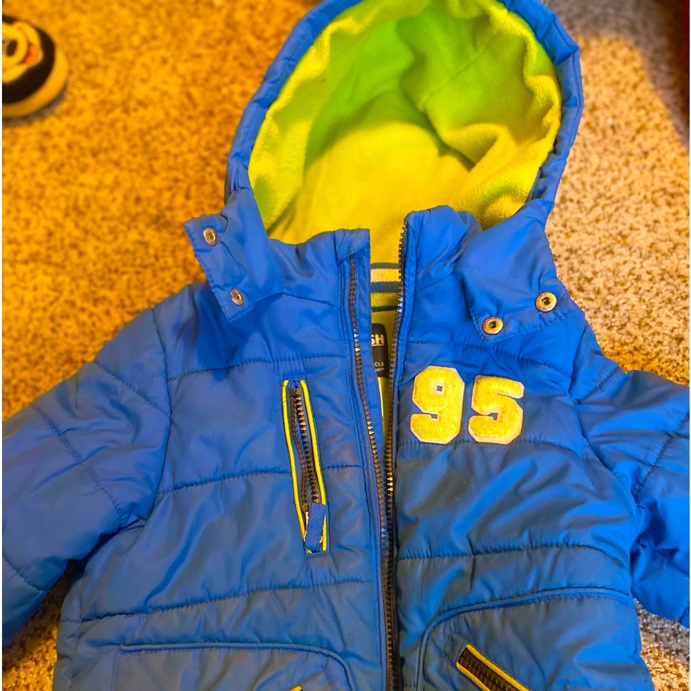 Boys 5T Osh Kosh winter coat